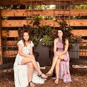 Meet your Posher, Laina